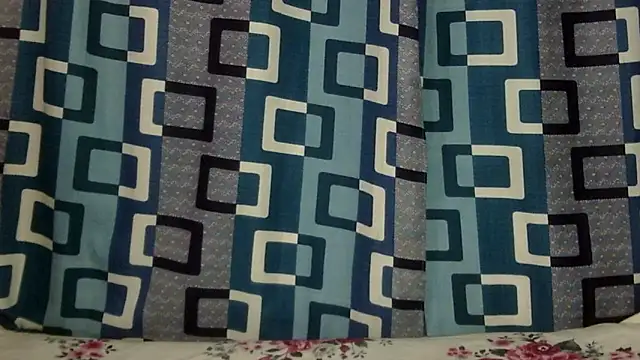 strip nishu online show from September 26, 2025, 7:54 pm