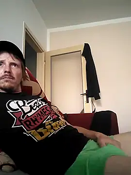 Snapshot of Vlastislav23 chatting on June 19, 2026, 4:29 am Vlastislav23 online show from June 19, 2026, 4:29 am