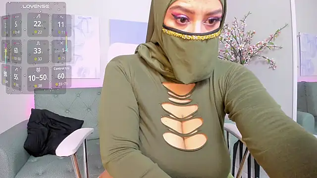 cloe sirena online show from November 19, 2025, 3:01 pm