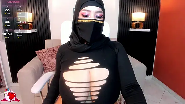 cloe sirena online show from October 6, 2025, 2:18 pm