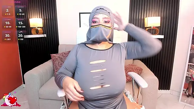 cloe sirena online show from October 10, 2025, 2:29 pm