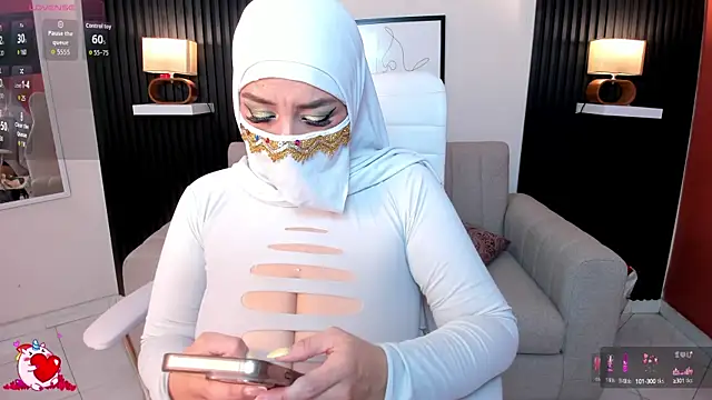 cloe sirena online show from October 2, 2025, 1:58 pm