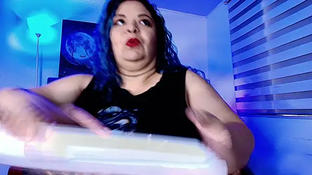 ANAMARIARIOS online show from September 19, 2025, 7:51 pm