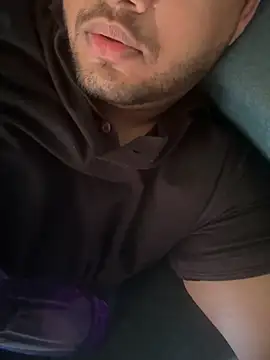 Snapshot of ved240 chatting on October 19, 2025, 9:45 am ved240 online show from October 19, 2025, 9:45 am