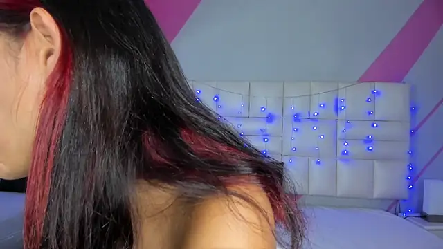 Salome rouse1 online show from September 17, 2025, 8:33 pm