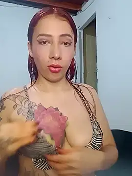 cherrydelioncourt online show from March 20, 2025, 7:58 am