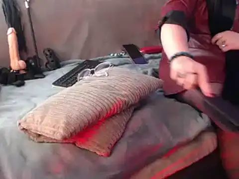 Snapshot of GoddessMonicaNylon chatting on December 19, 2025, 7:27 pm GoddessMonicaNylon online show from December 19, 2025, 7:27 pm