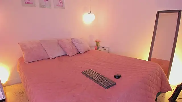 Snapshot of ibella7 chatting on March 16, 2026, 7:38 pm ibella7 online show from March 16, 2026, 7:38 pm