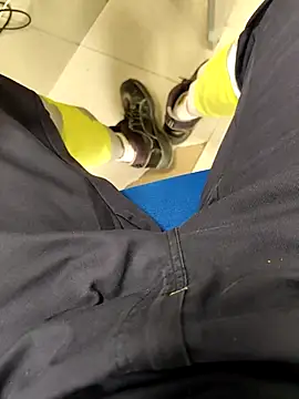 coppiapazza online show from March 17, 2025, 6:07 am