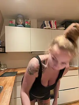 Hr Frk Olsen online show from November 1, 2025, 3:50 pm