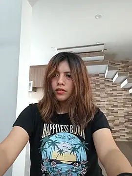 Snapshot of Elsa_sweet chatting on August 2, 2026, 4:26 pm Elsa sweet online show from August 2, 2026, 4:26 pm