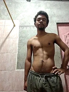 Snapshot of Reynold2608 chatting on February 1, 2026, 4:00 am Reynold2608 online show from February 1, 2026, 4:00 am