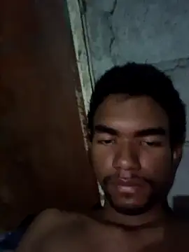 Snapshot of Reynold2608 chatting on January 18, 2026, 12:03 am Reynold2608 online show from January 18, 2026, 12:03 am