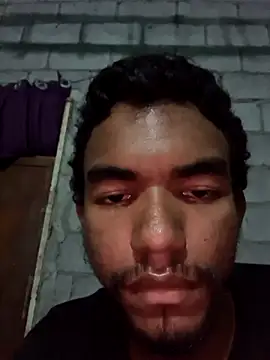 Snapshot of Reynold2608 chatting on February 10, 2026, 2:43 am Reynold2608 online show from February 10, 2026, 2:43 am