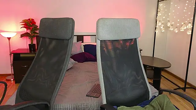 Snapshot of naughty_evan chatting on January 29, 2025, 6:50 pm naughty evan online show from January 29, 2025, 6:50 pm