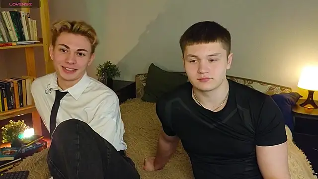 Snapshot of naughty_evan chatting on February 23, 2025, 3:29 pm naughty evan online show from February 23, 2025, 3:29 pm