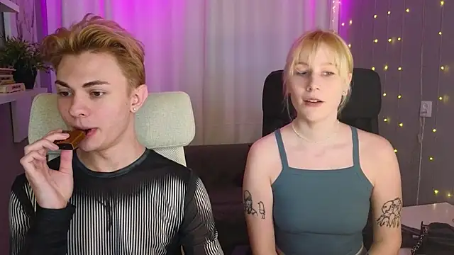 Snapshot of naughty_evan chatting on February 22, 2025, 1:24 pm naughty evan online show from February 22, 2025, 1:24 pm