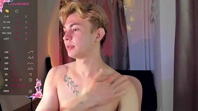 Snapshot of naughty_evan chatting on March 20, 2025, 2:21 pm naughty evan online show from March 20, 2025, 2:21 pm