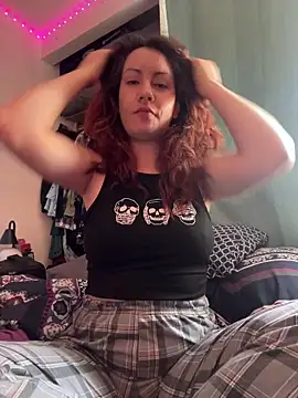 Nina-Chick777 online show from May 9, 2026, 5:05 pm