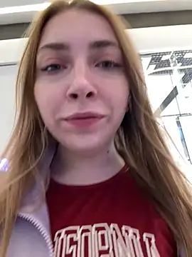 Sunny   Bunny online show from September 18, 2025, 8:17 am