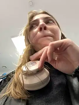 Sunny   Bunny online show from March 13, 2025, 2:44 pm