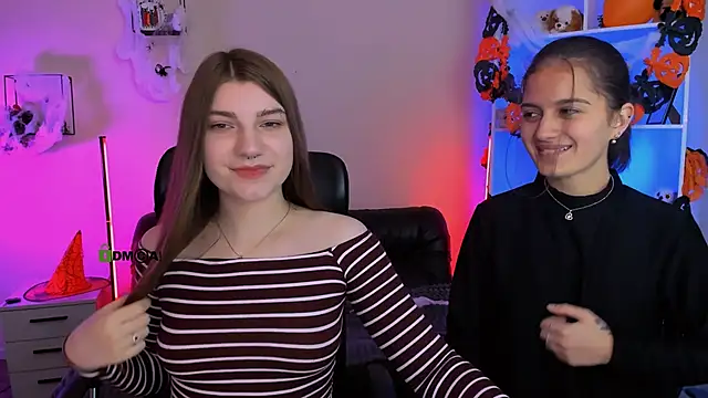 pure radiance1 online show from November 3, 2025, 10:08 am