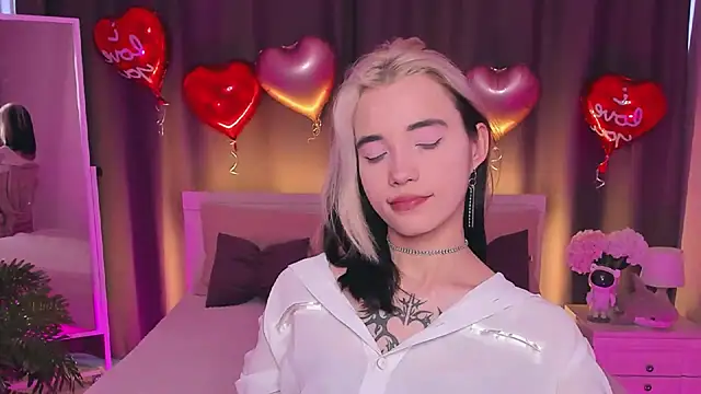 as1an girlfriend online show from February 21, 2025, 6:29 am