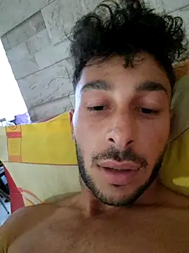 Iulianmarius12 online show from September 19, 2025, 1:04 pm