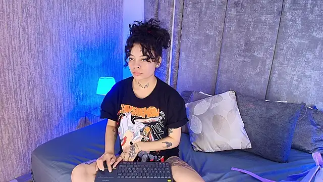 Snapshot of KatherineGomez chatting on March 21, 2026, 2:13 am KatherineGomez online show from March 21, 2026, 2:13 am