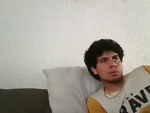 Snapshot of _juan_T chatting on March 19, 2026, 9:37 pm juan T online show from March 19, 2026, 9:37 pm