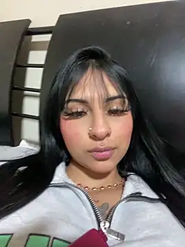 Hilary pinkk online show from March 18, 2025, 2:18 am