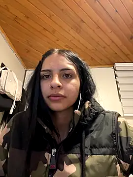 Hilary pinkk online show from October 11, 2025, 1:39 am