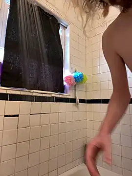 tallnerdyguy online show from February 24, 2026, 10:54 pm