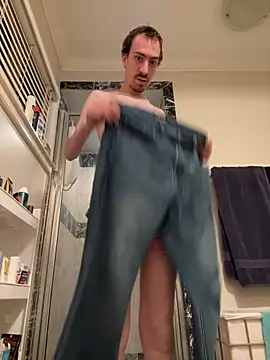 tallnerdyguy online show from August 4, 2026, 4:06 am