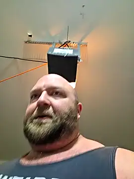 Snapshot of Strong_Bear89 chatting on February 27, 2025, 5:05 pm Strong Bear89 online show from February 27, 2025, 5:05 pm