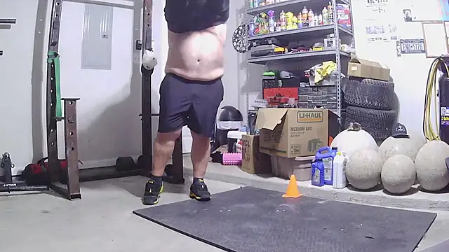 Snapshot of Strong_Bear89 chatting on February 6, 2026, 5:09 pm Strong Bear89 online show from February 6, 2026, 5:09 pm