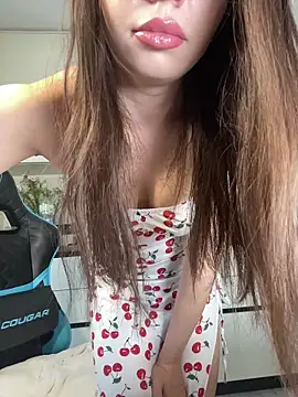 CurlyLara online show from July 2, 2026, 8:42 am