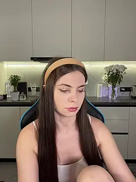 CurlyLara online show from December 5, 2025, 4:38 pm