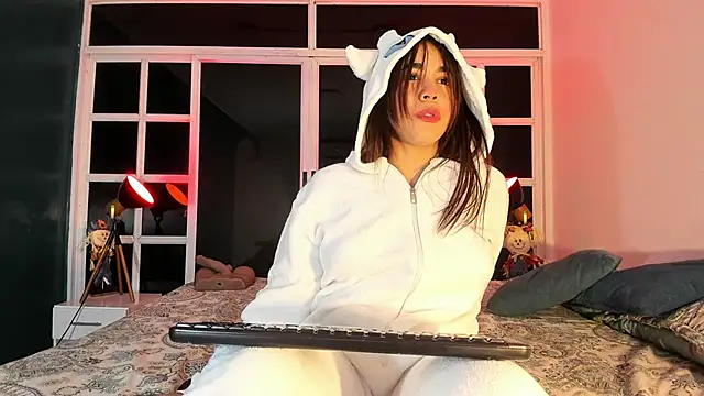 shaidyscott online show from October 10, 2025, 3:07 am