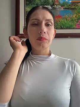 Alysson-- online show from June 12, 2026, 1:42 pm