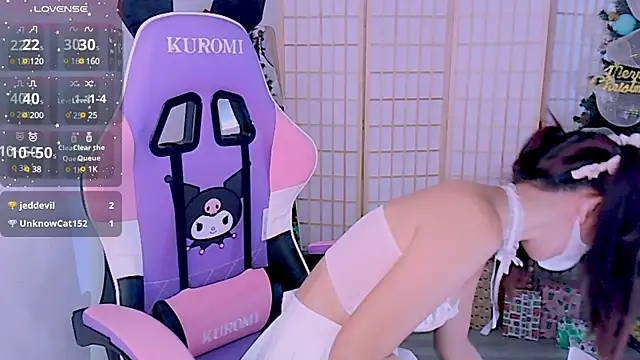 desiregirl69 online show from December 9, 2024, 2:39 pm