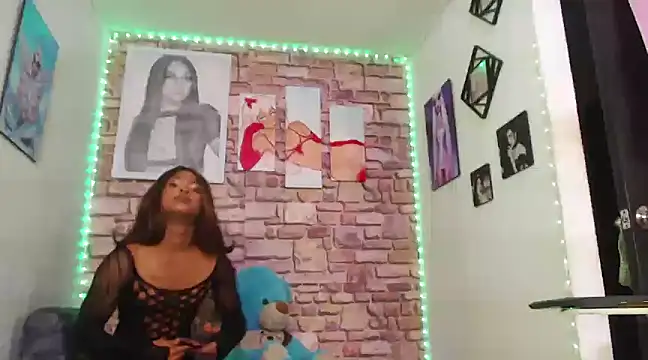 vixenxqueens online show from March 2, 2025, 3:02 am