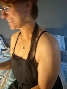 MsPink Flamingtoes544 online show from October 1, 2025, 1:37 pm