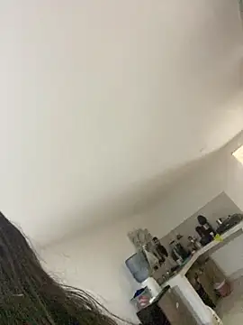 gwen ashly online show from February 27, 2026, 8:52 pm