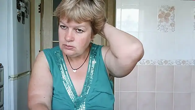 Ettie Tonia online show from October 3, 2025, 7:54 am