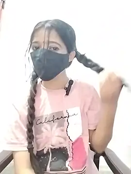 Snapshot of Cute-Ridhima chatting on June 22, 2026, 8:44 am Cute-Ridhima online show from June 22, 2026, 8:44 am