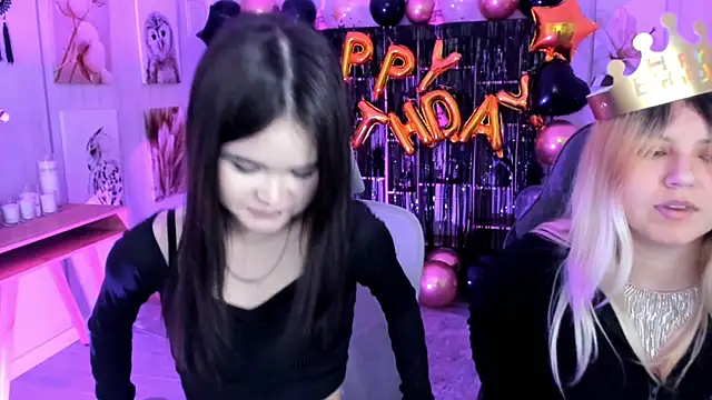 Elainebeness online show from October 19, 2025, 8:33 pm