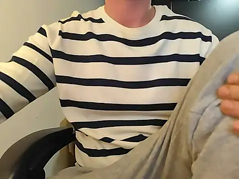 Snapshot of jayb0y61 chatting on November 23, 2025, 1:26 am jayb0y61 online show from November 23, 2025, 1:26 am