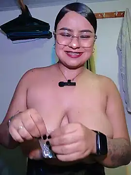 Princess Lau online show from August 4, 2026, 3:22 am
