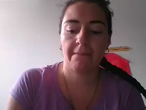  karlie kloss  online show from September 10, 2025, 9:58 pm